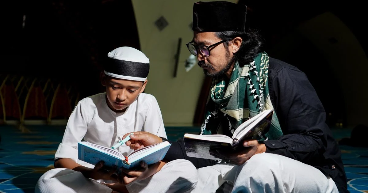 Adab Mahasiswa dalam Menuntut Ilmu Menurut Pandangan Islam